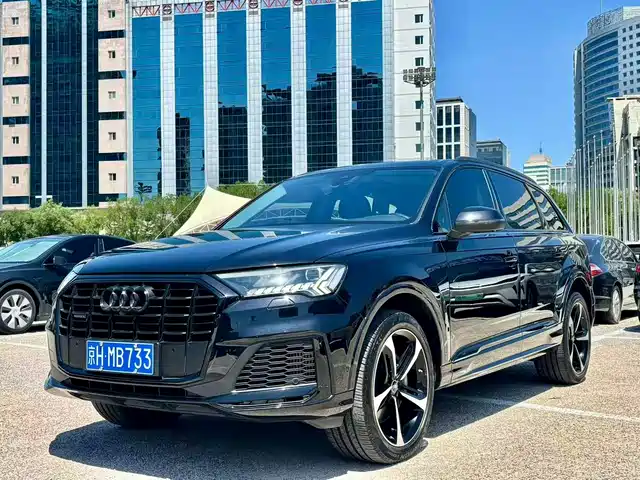 Audi Q 7 2022 55 TFSI quattro S line Sport — фото 1