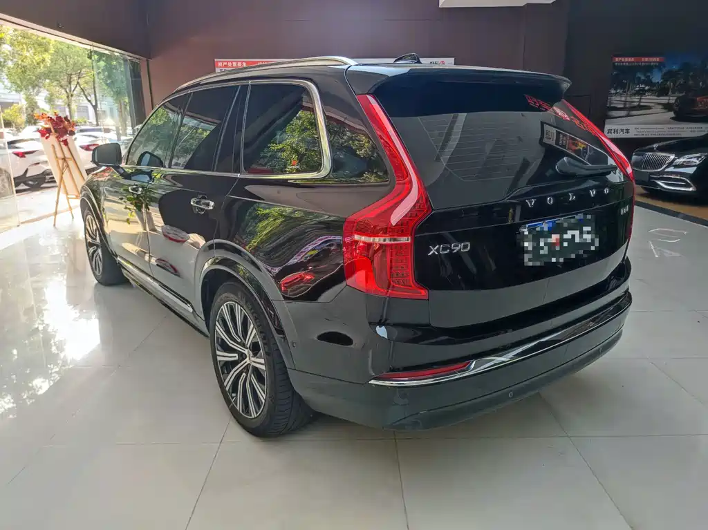 Volvo XC90 — миниатюра 6