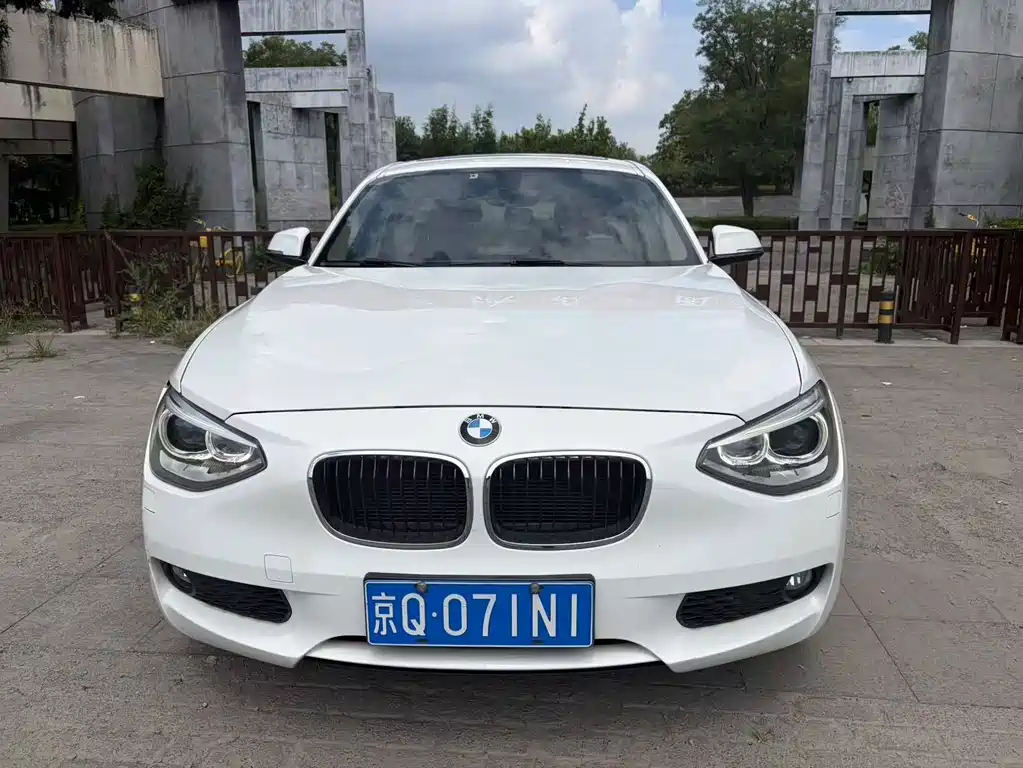 BMW 1 Series (Import) — миниатюра 2