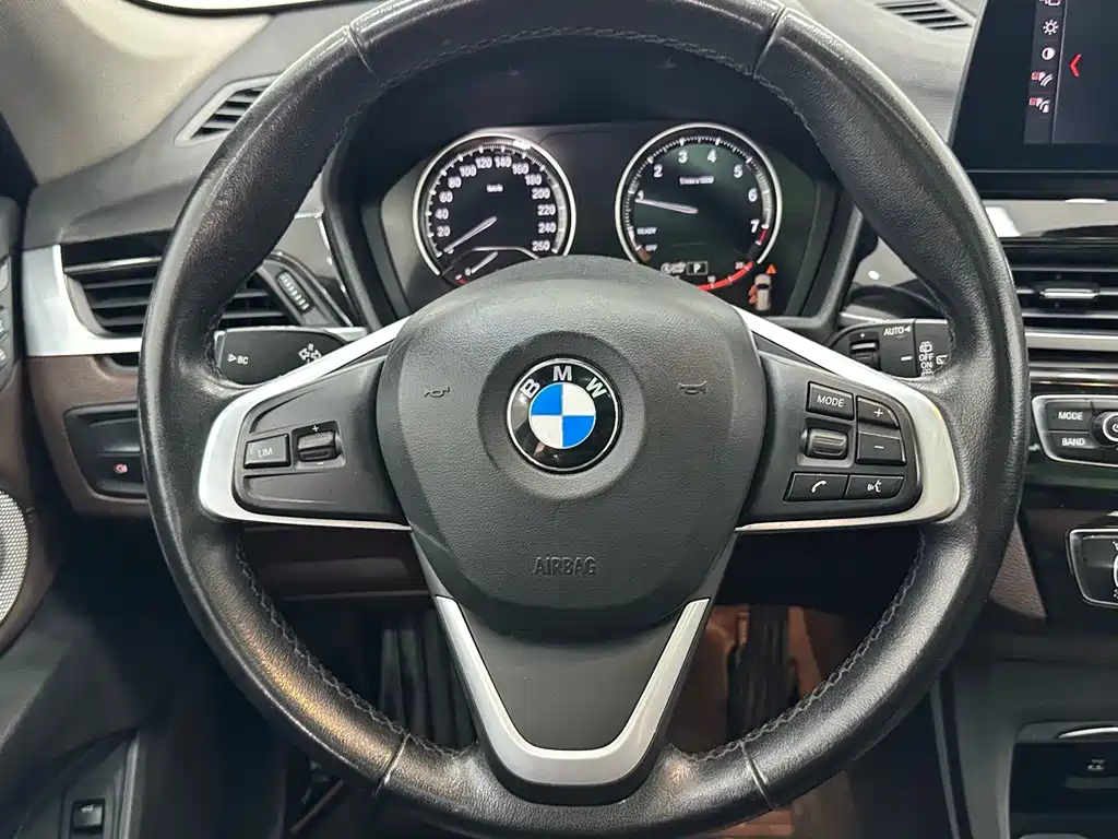 BMW X1 — миниатюра 11