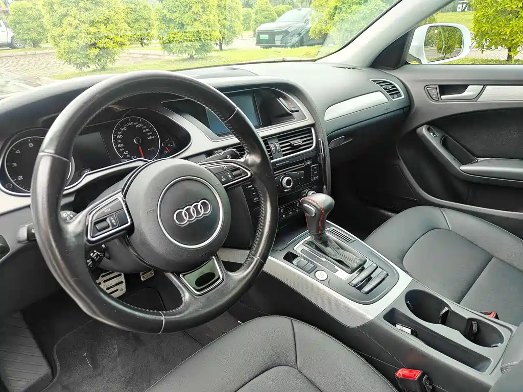 Audi A4L — миниатюра 13