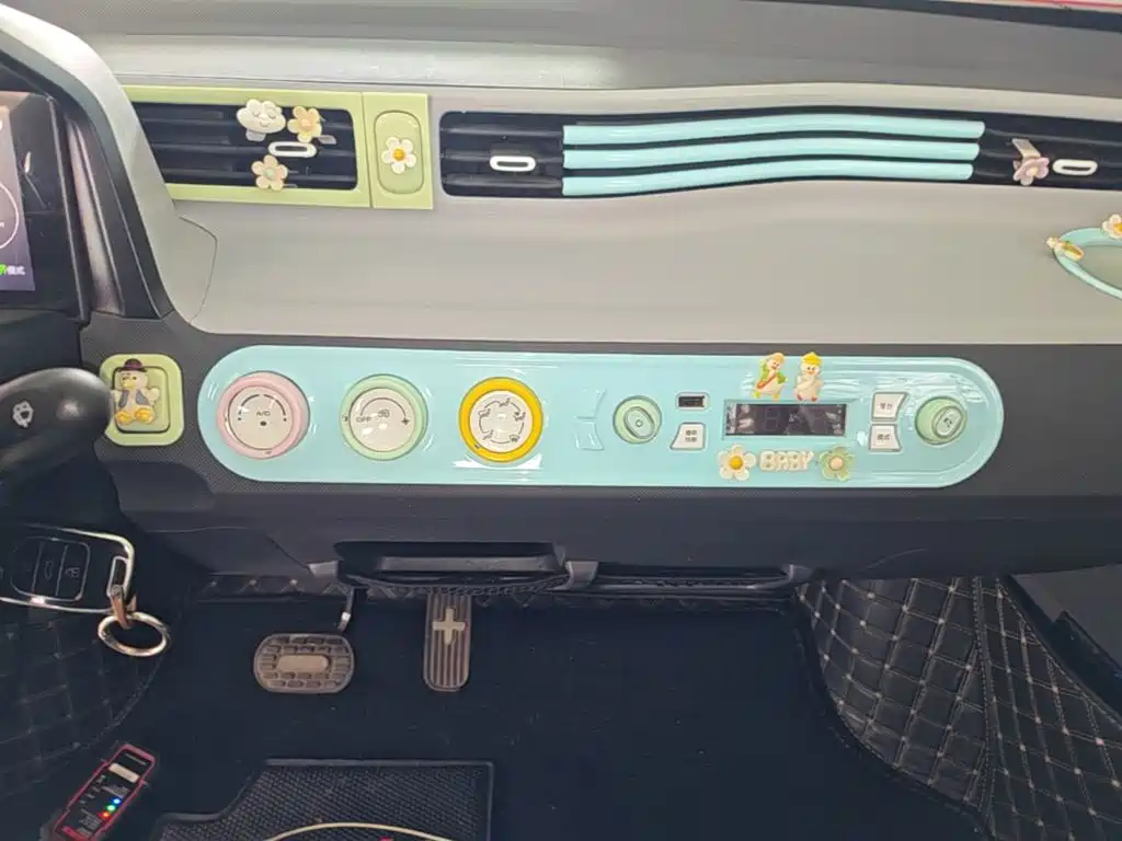 Wuling MINIEV — миниатюра 13