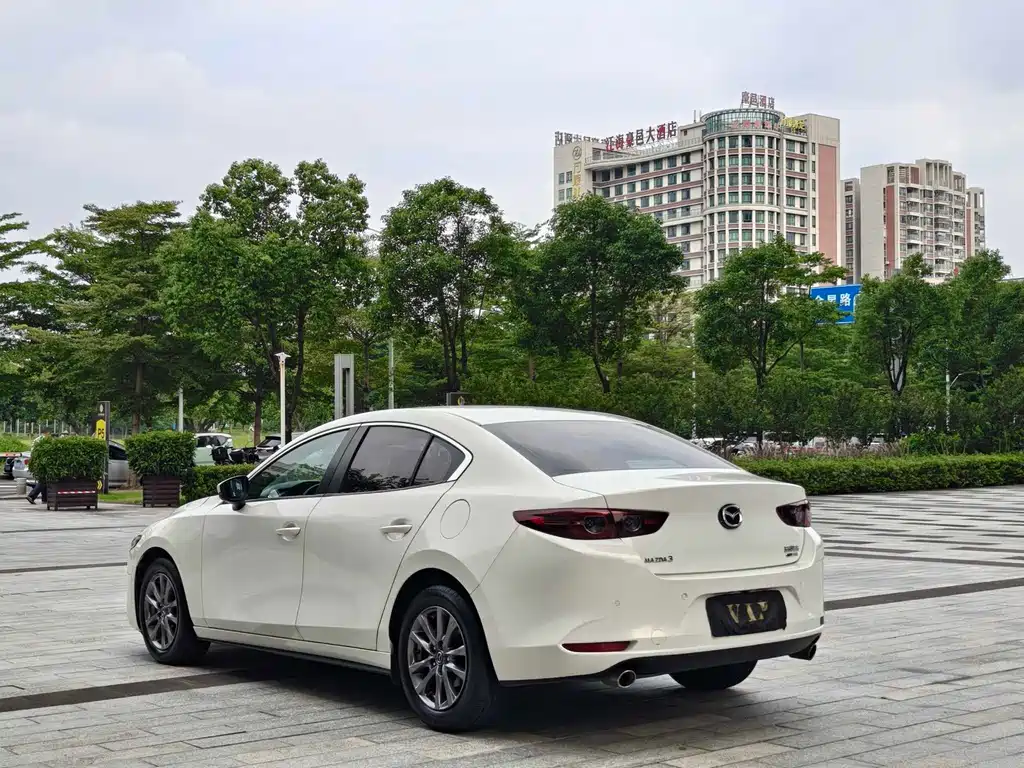 Mazda 3 Axela — миниатюра 14