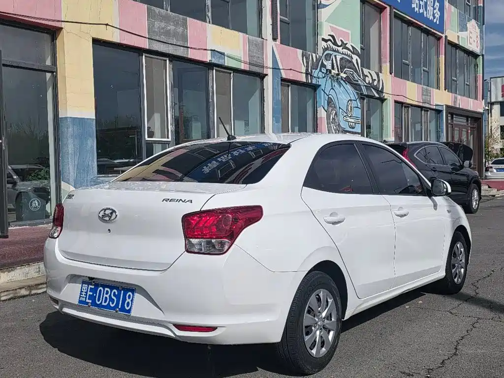 Hyundai Verna — миниатюра 10