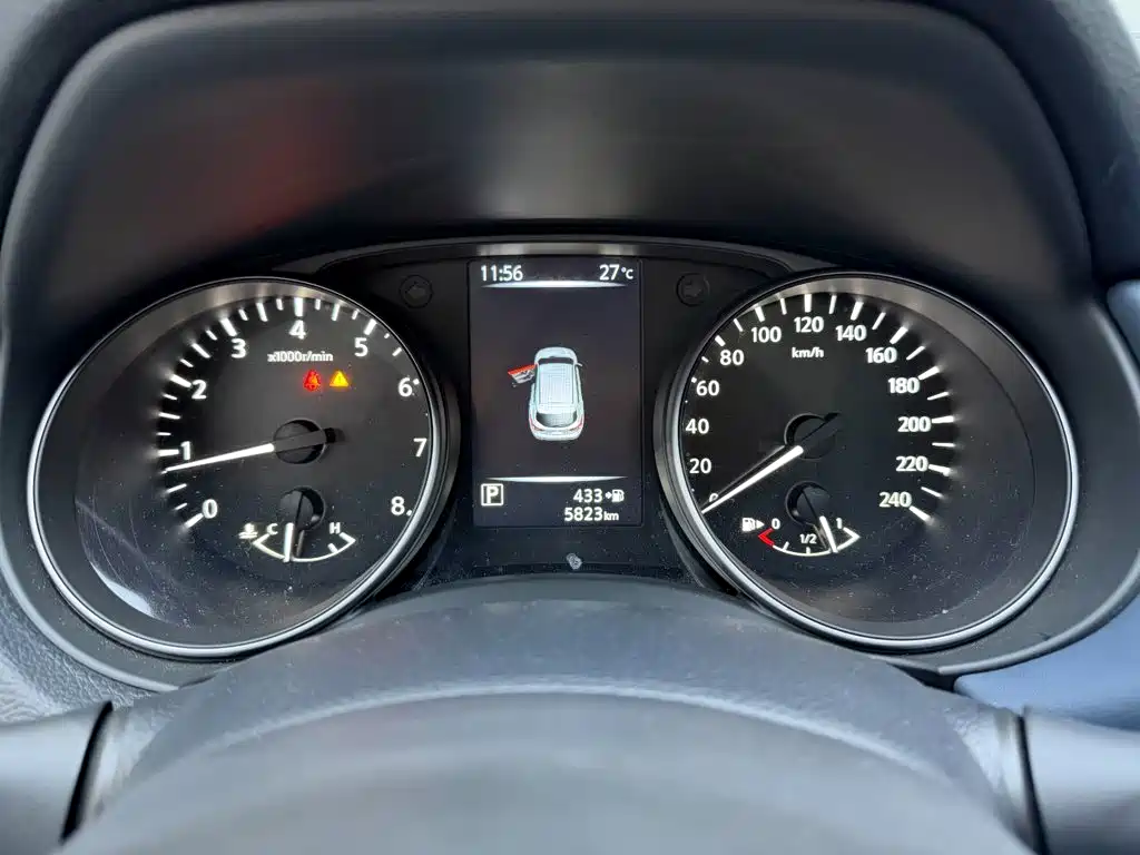 Nissan Qashqai — миниатюра 11