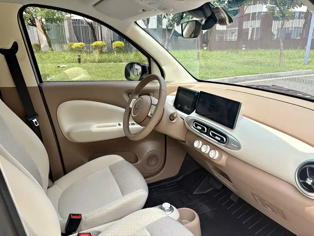 Wuling MINIEV — миниатюра 8