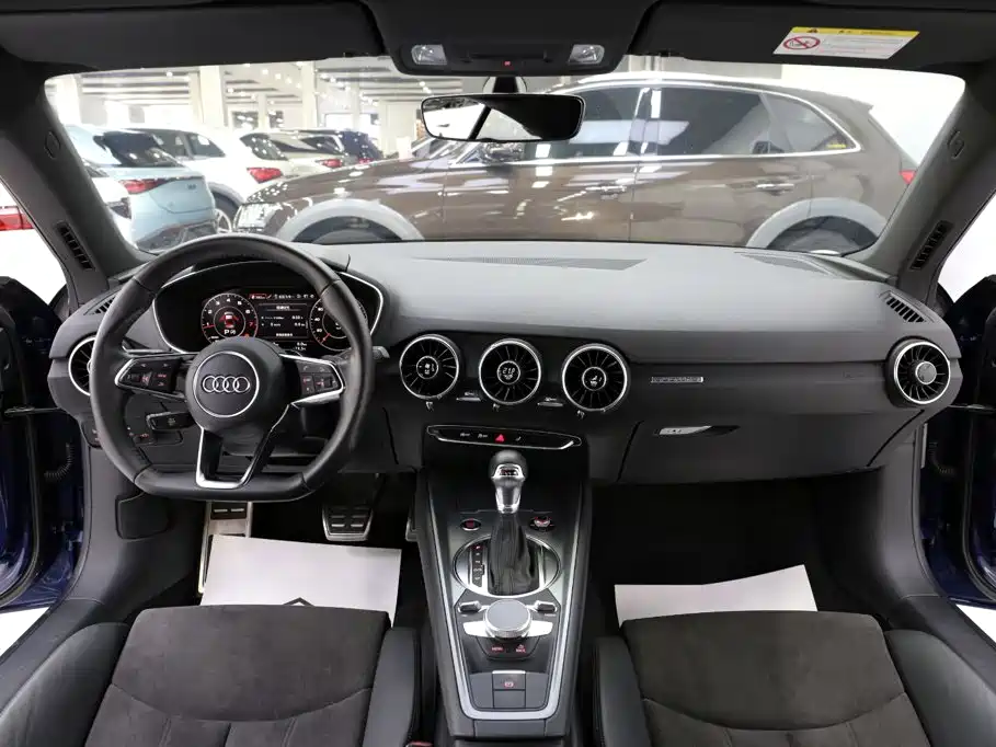 Audi TT — миниатюра 9