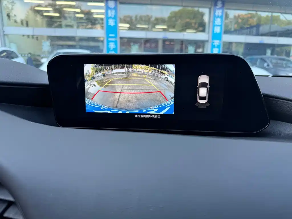 Mazda 3 Axela — миниатюра 16