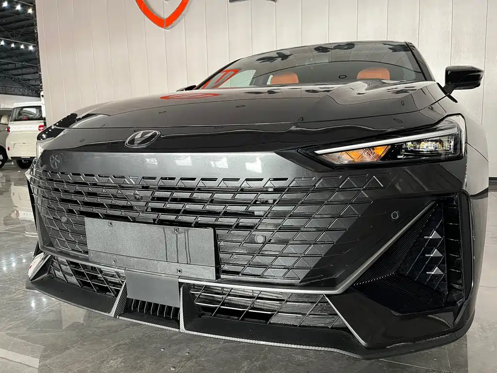 CHANGAN UNI V SMART IDD