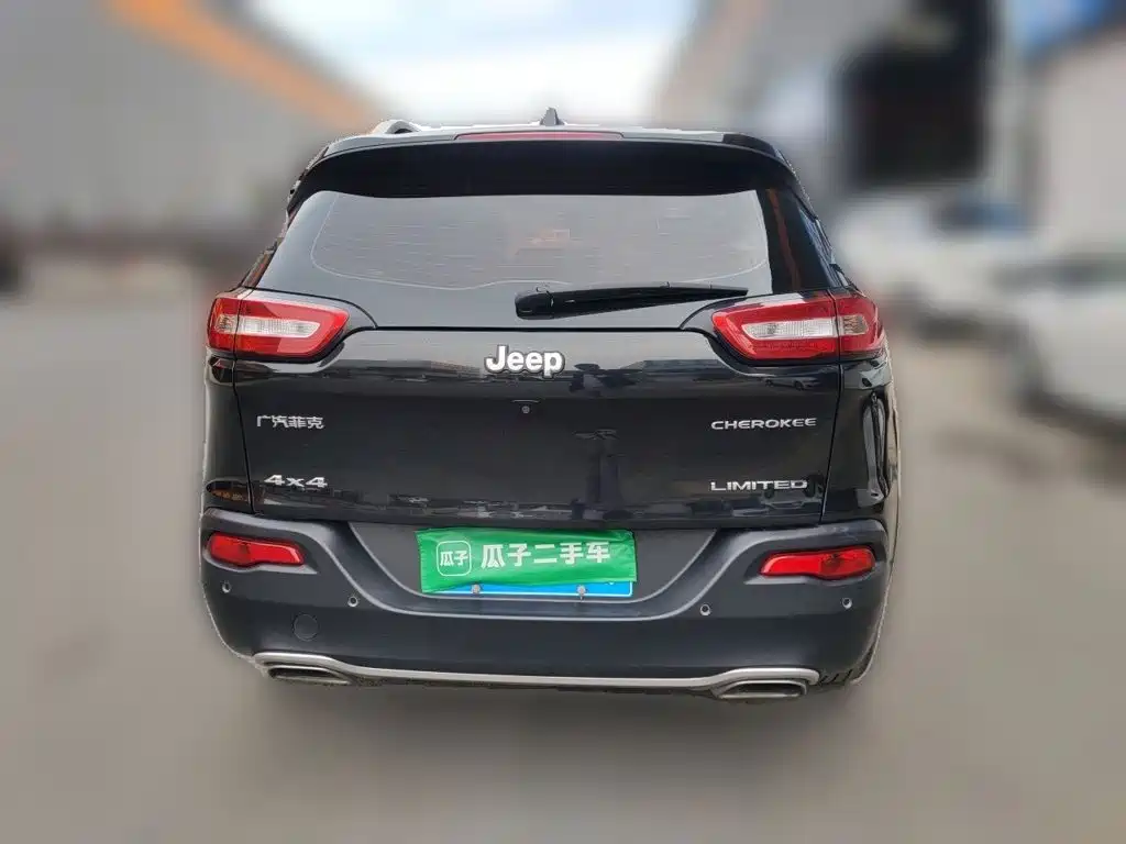 Jeep Cherokee — миниатюра 3