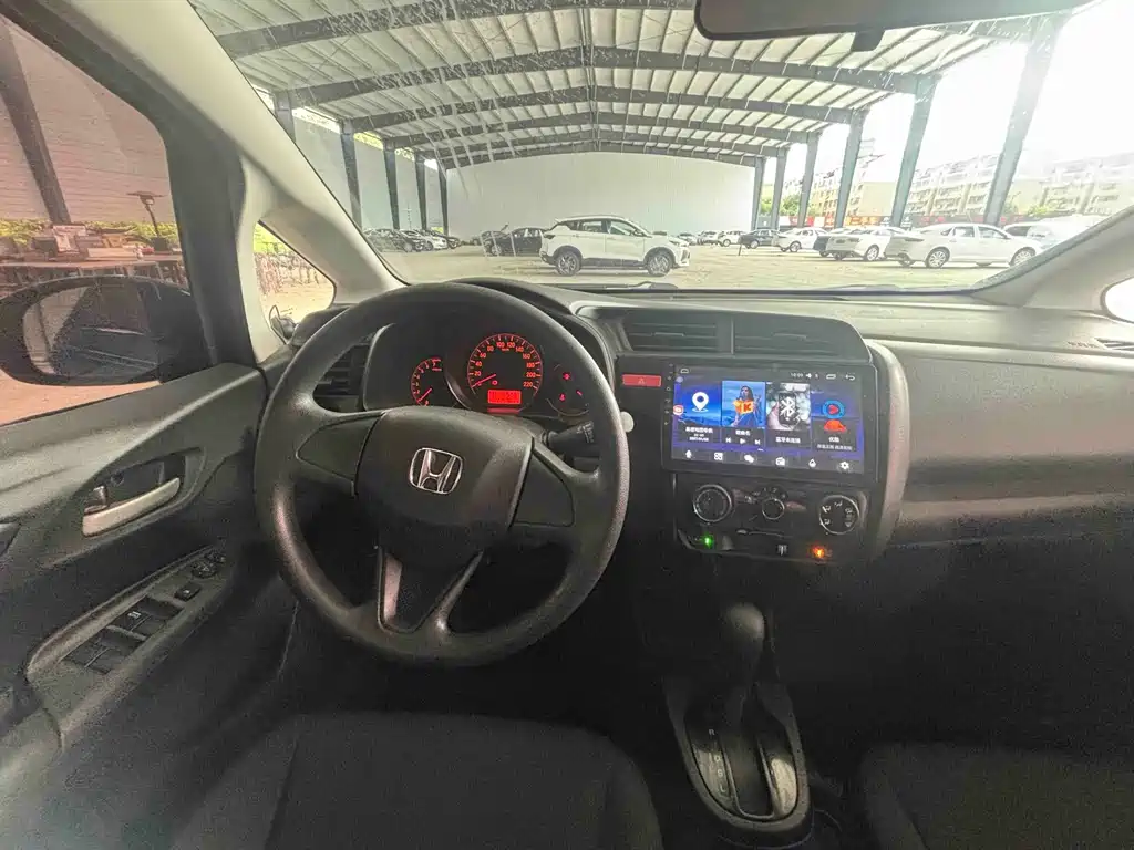 Honda Fit — миниатюра 12