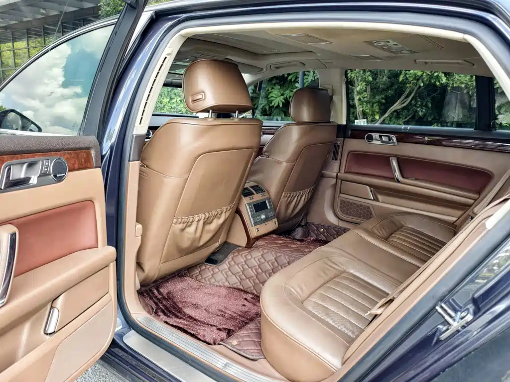 Volkswagen Phaeton — миниатюра 25