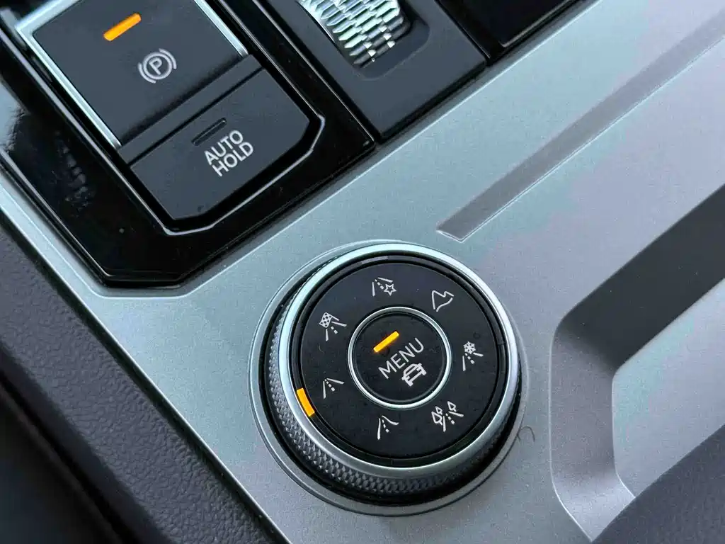 Volkswagen Touareg — миниатюра 9