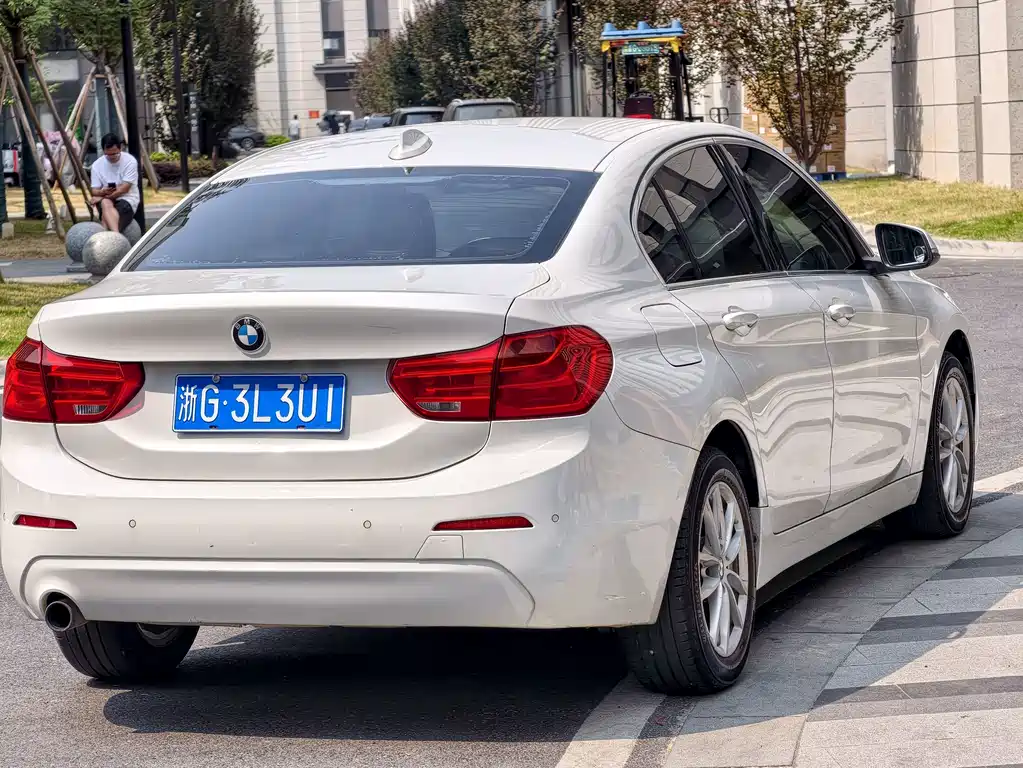 BMW 1 Series — миниатюра 12