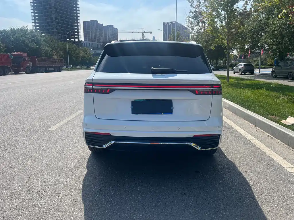 Geely Xingyue L — миниатюра 18