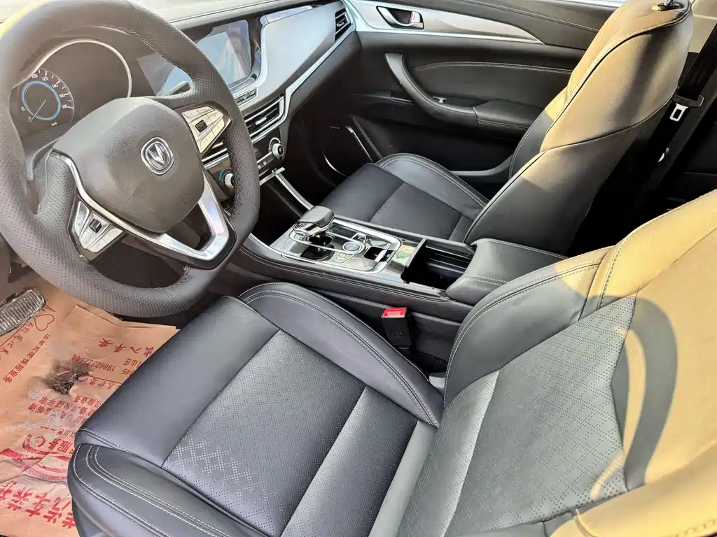 Changan Eado New Energy — миниатюра 8