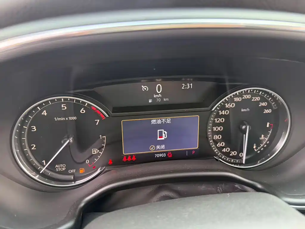 Cadillac CT5 — миниатюра 4