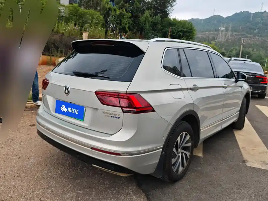 Volkswagen Tiguan L PHEV — миниатюра 3