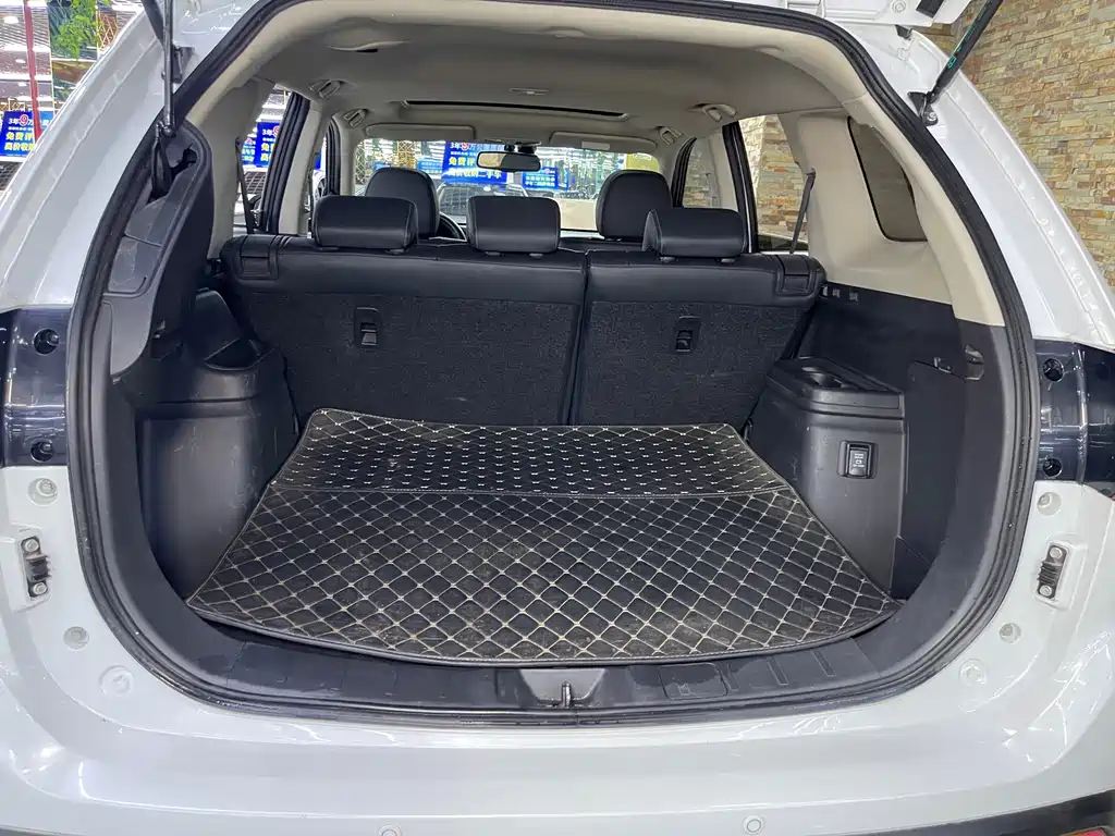 Mitsubishi Outlander — миниатюра 17