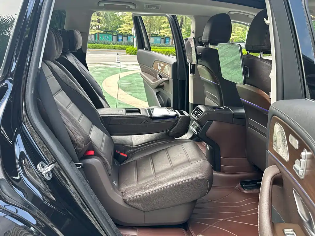 Mercedes-Benz GLS — миниатюра 12