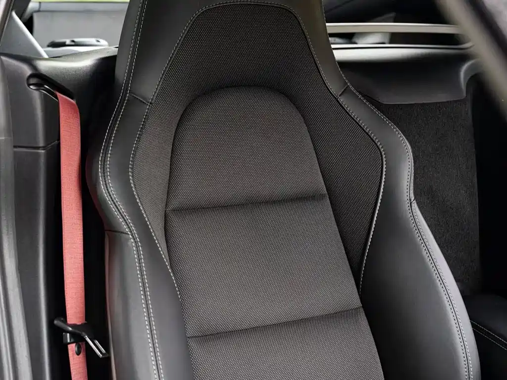 Porsche 718 2018 Cayman 2.0T