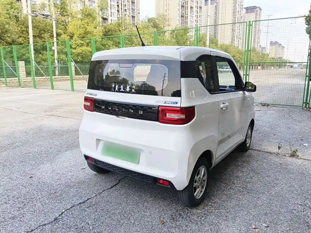 Wuling MINIEV — миниатюра 7
