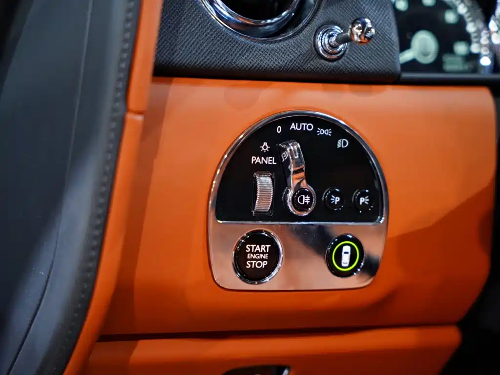 Rolls-Royce Cullinan — миниатюра 38