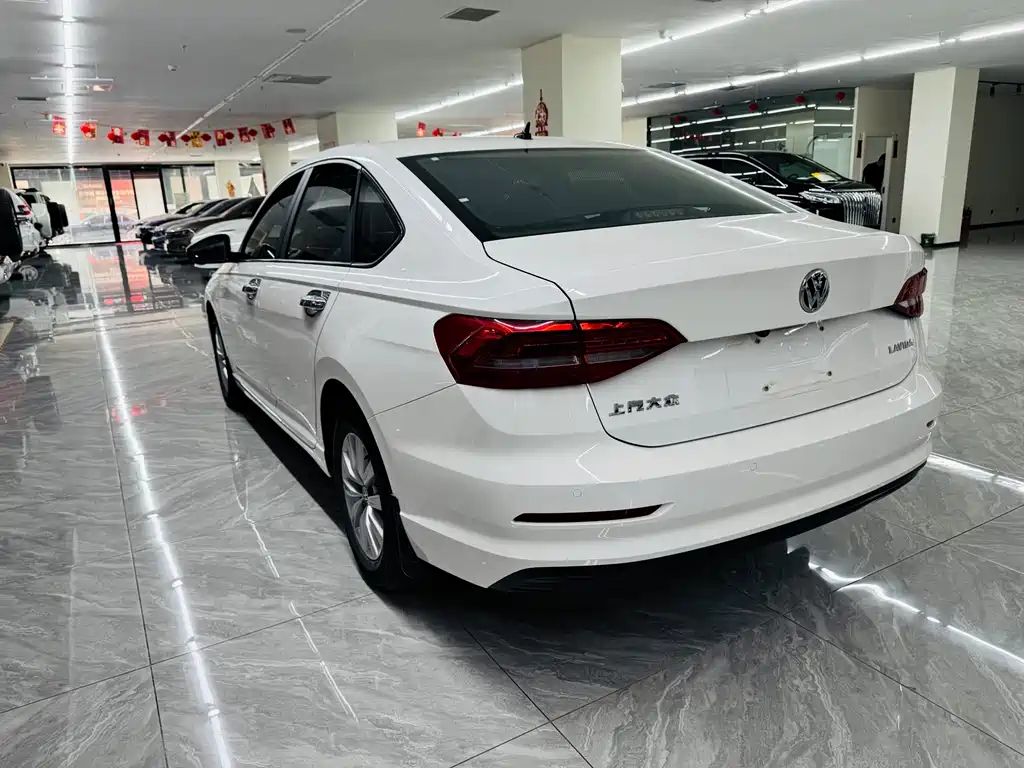 Volkswagen Lavida — миниатюра 6