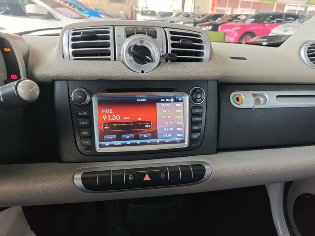 smart Smart Fortwo — миниатюра 13
