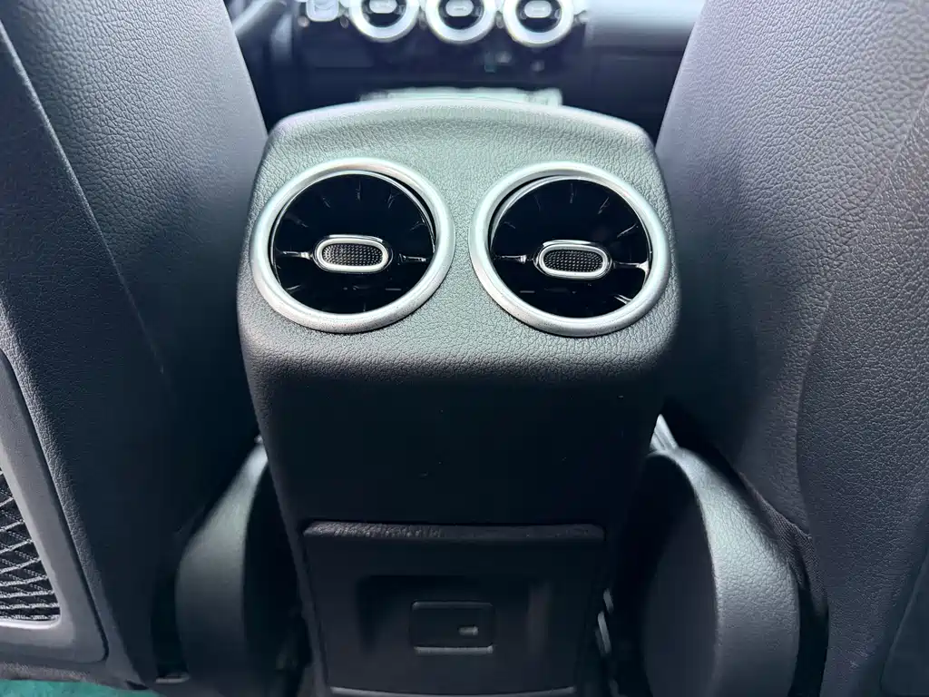Mercedes-Benz A-Class — миниатюра 16