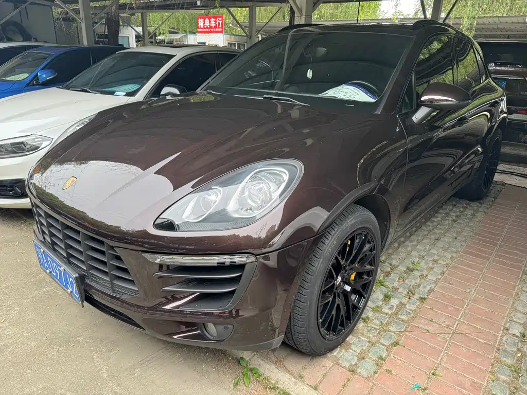 Porsche Macan 2016