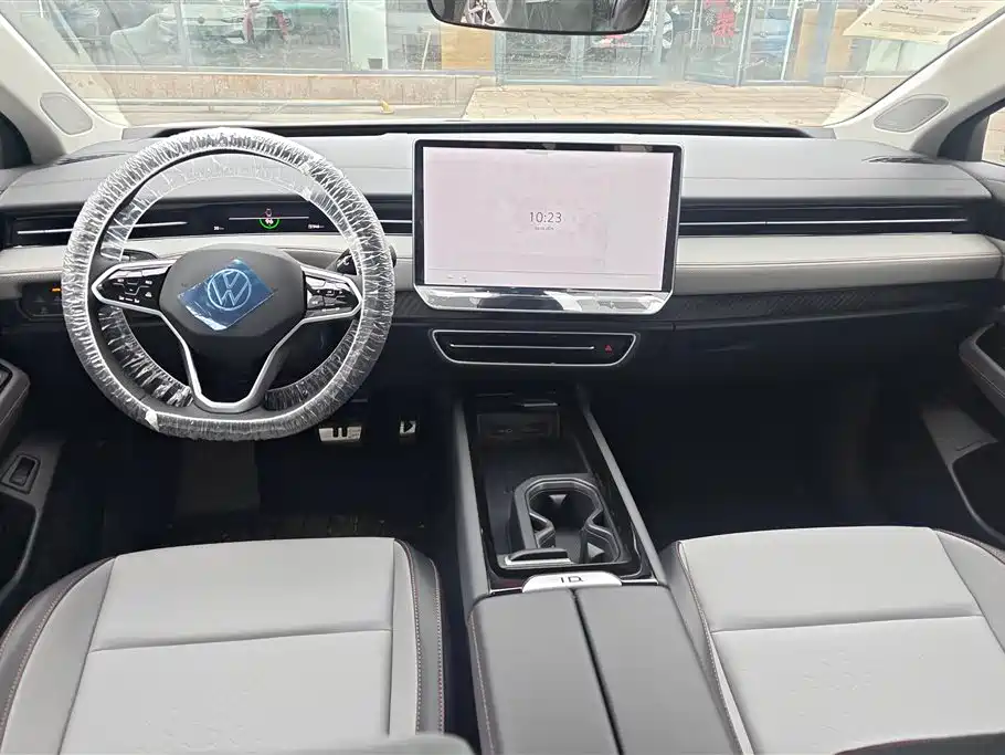 VOLKSWAGEN ID.7 VIZZION