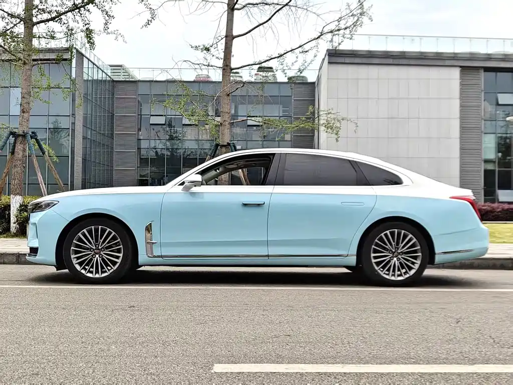 Hongqi H9 2022 2.0T