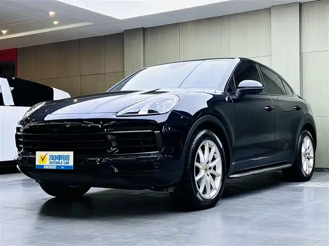 PORSCHE CAYENNE 2021