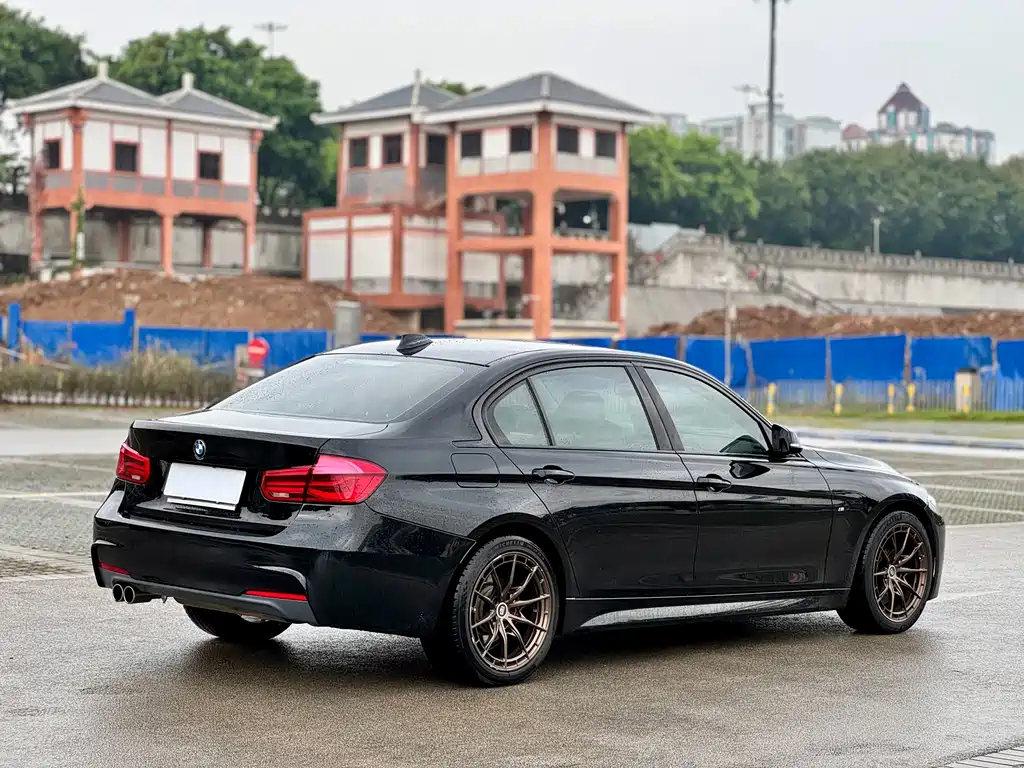 BMW 3 Series — миниатюра 6