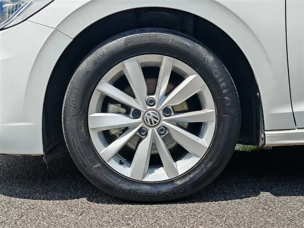 Volkswagen Bora 2020 1.5L AT Elite