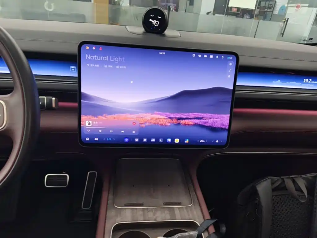 NIO ES8 — миниатюра 13