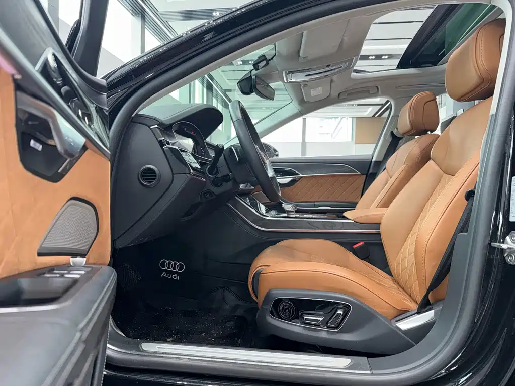 Audi A8 — миниатюра 4