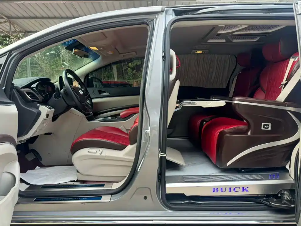 Buick GL8 — миниатюра 5