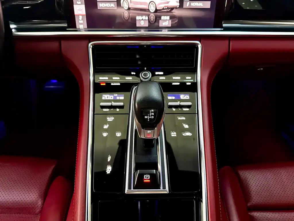 Porsche Panamera — миниатюра 8