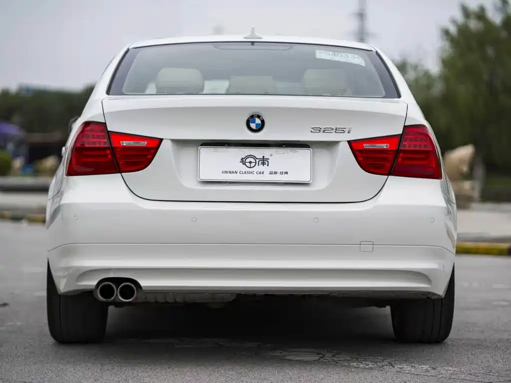 BMW 3 Series — миниатюра 8