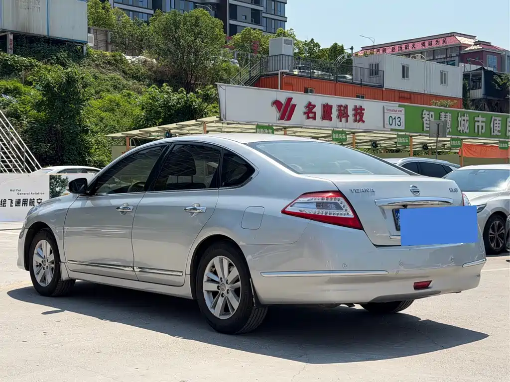 Nissan Teana — миниатюра 7