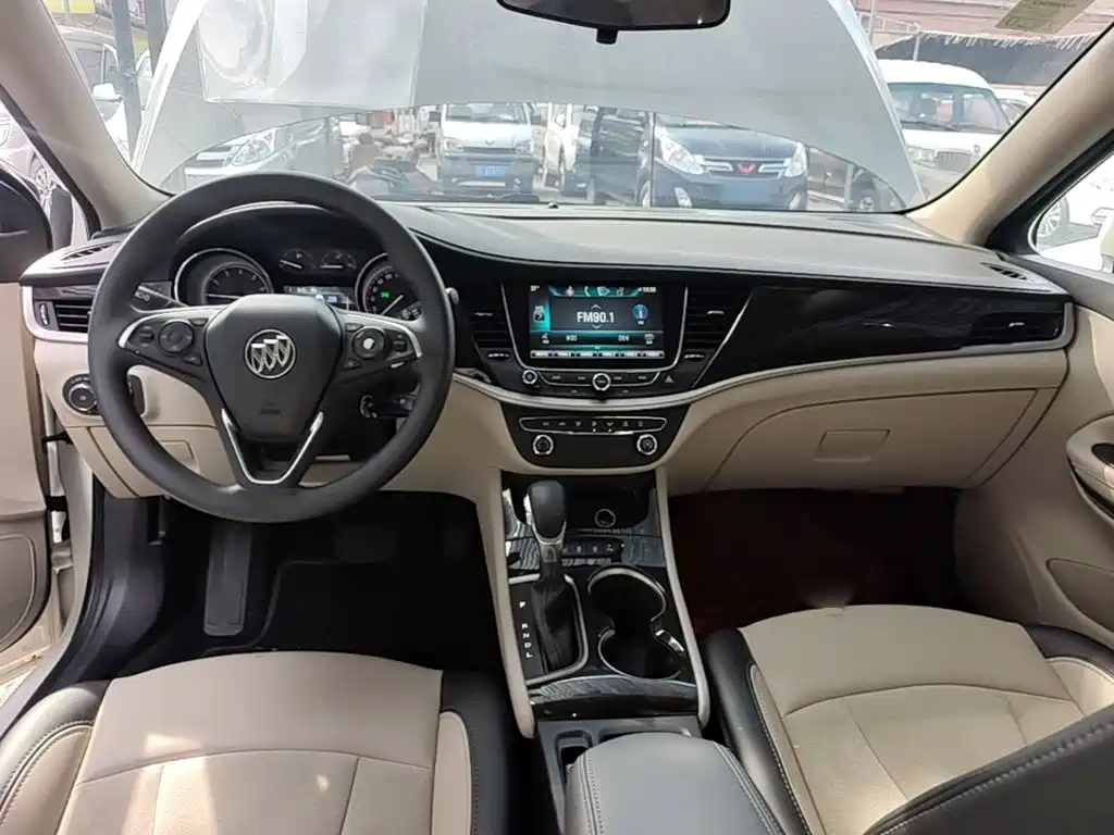 Buick Verano — миниатюра 10