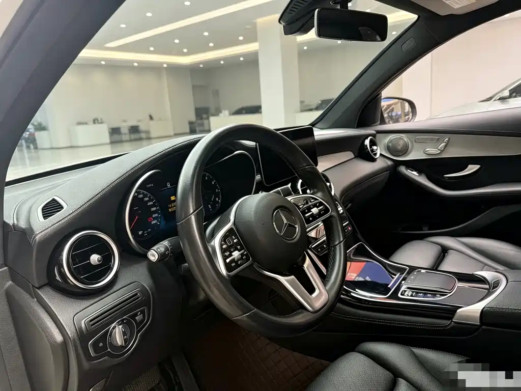 Mercedes-Benz GLC Coupe — миниатюра 9