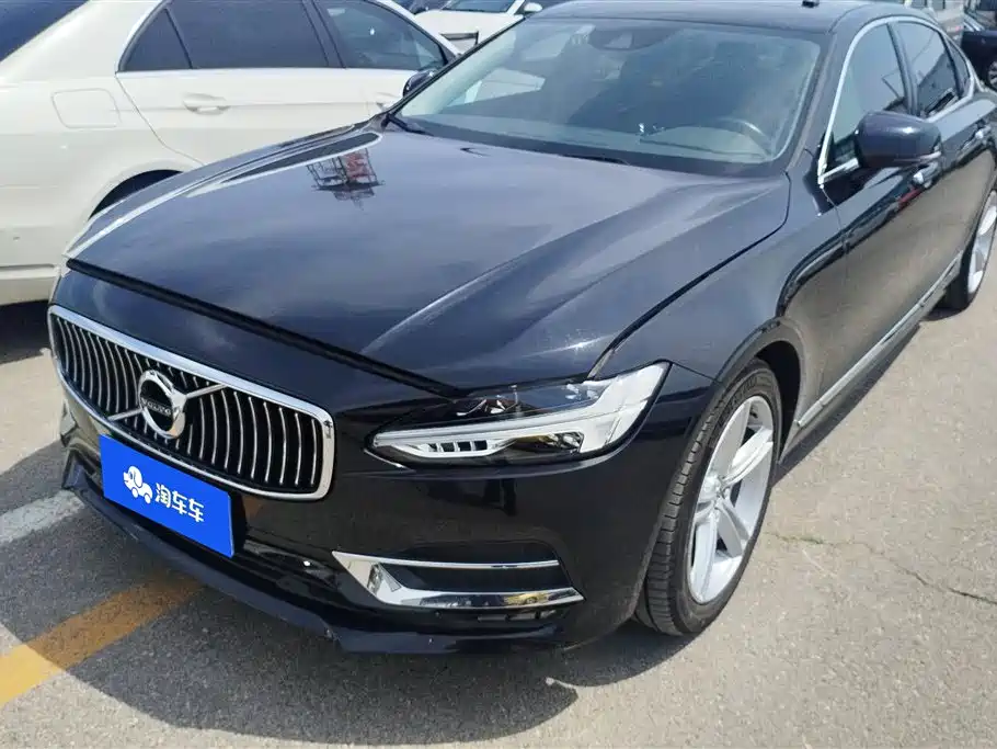 Купить Volvo S90