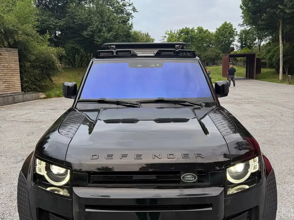 Land Rover Defender — миниатюра 3