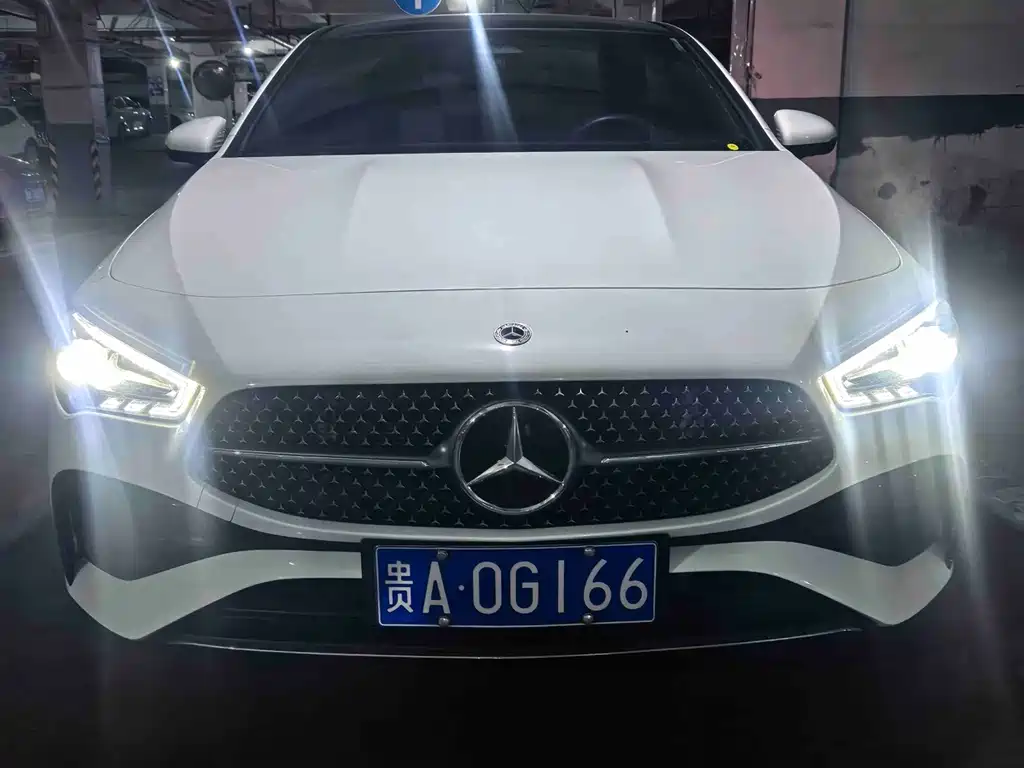 Mercedes-Benz CLA (Import) — миниатюра 2