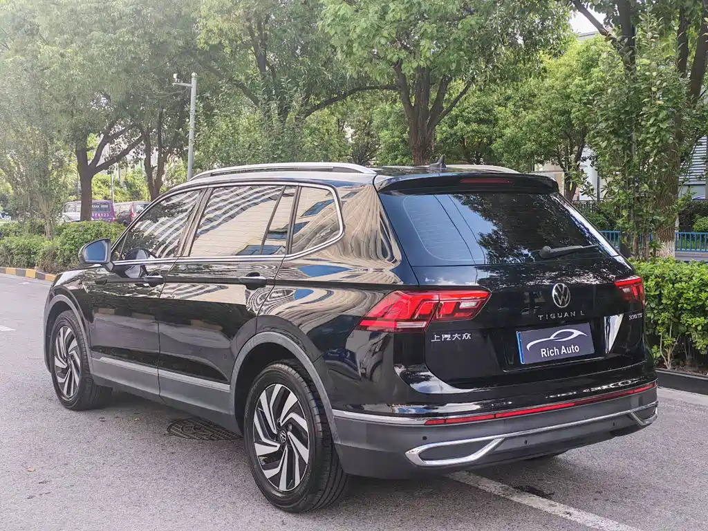 Volkswagen Tiguan L — миниатюра 6