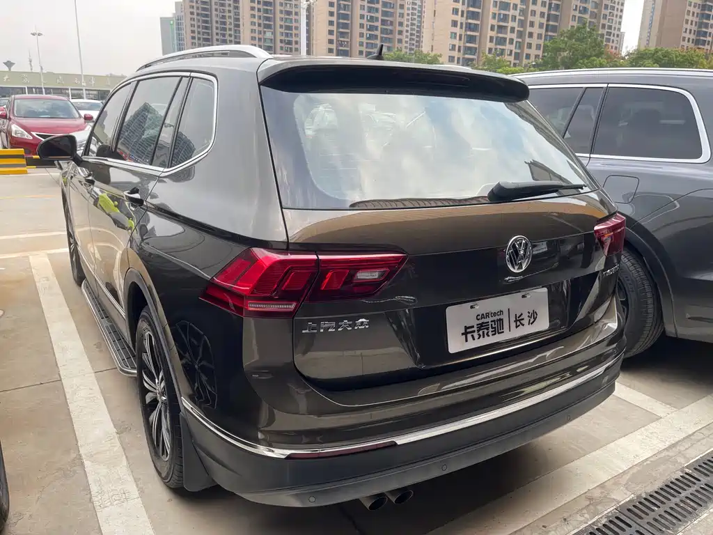 Volkswagen Tiguan L — миниатюра 7