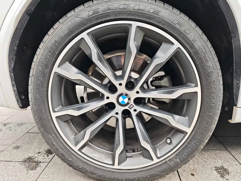 BMW X3 — миниатюра 12